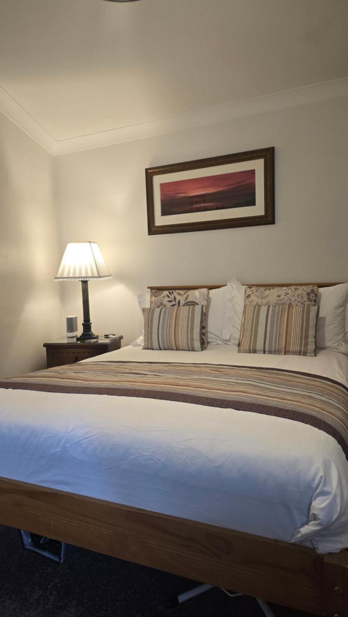 Lyndale Self-Catering Apartment Sleeps 4 วินเดอร์เมียร์ ภายนอก รูปภาพ